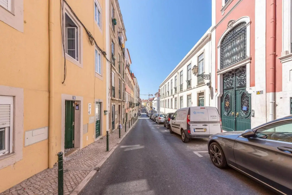 GuestReady - Bright and cozy studio in the heart of Lisbon!