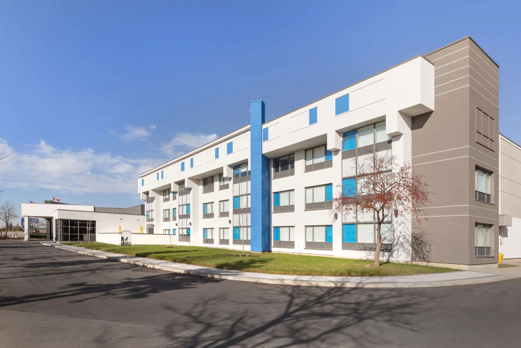 GLō Best Western Mississauga Corporate Centre