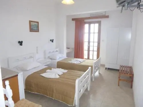 Karafelas Hotel