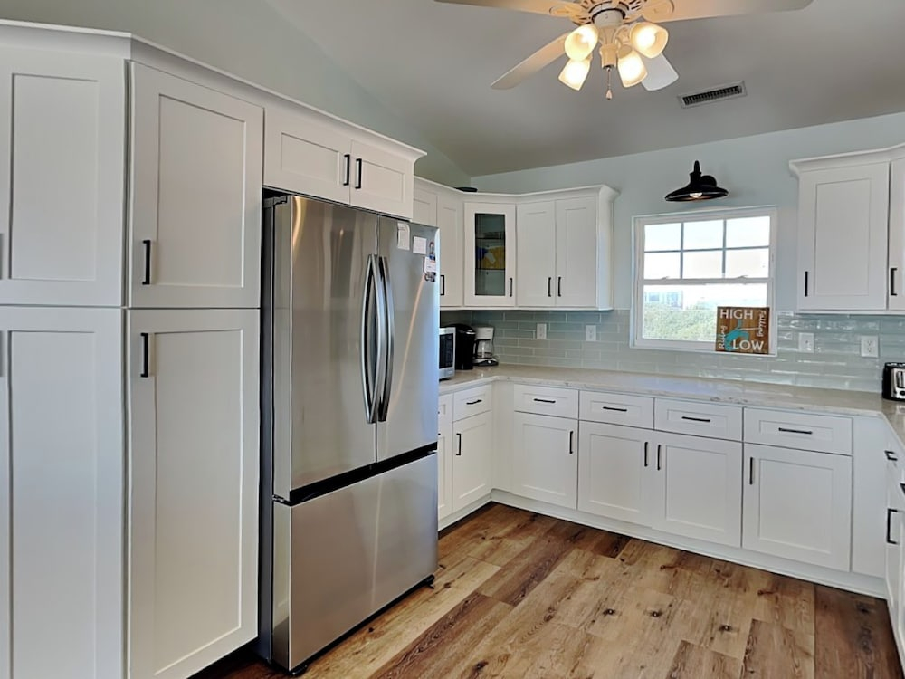 A Grande Green by Topsail Realty