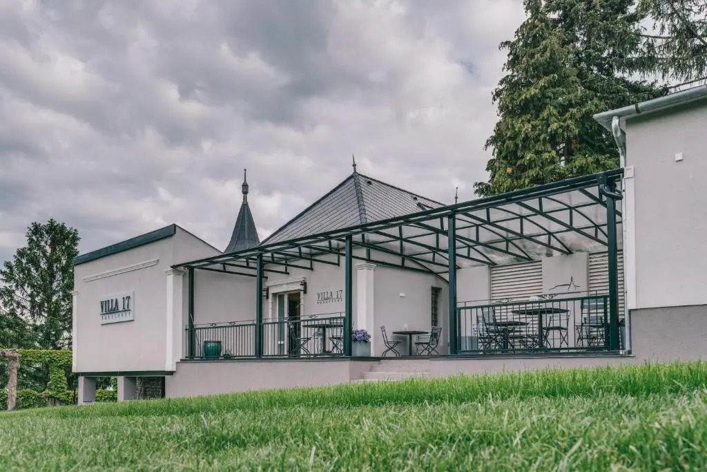 Villa17
