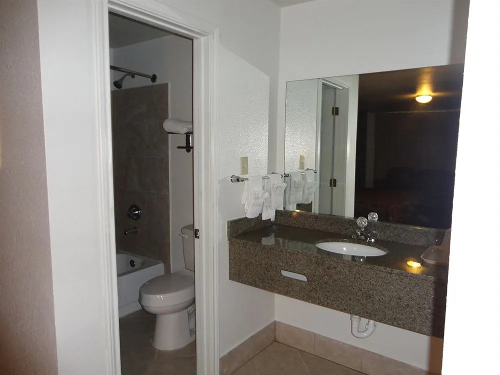 Garden Inn and Suites Silsbee
