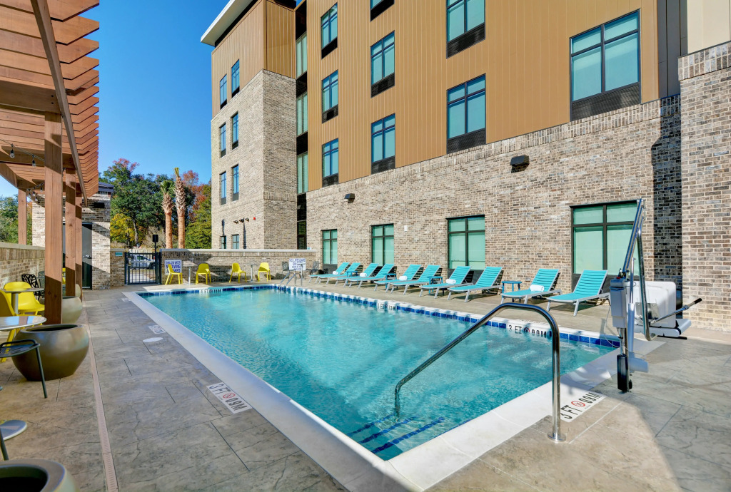 Home2 Suites By Hilton Charleston Daniel Island, Sc