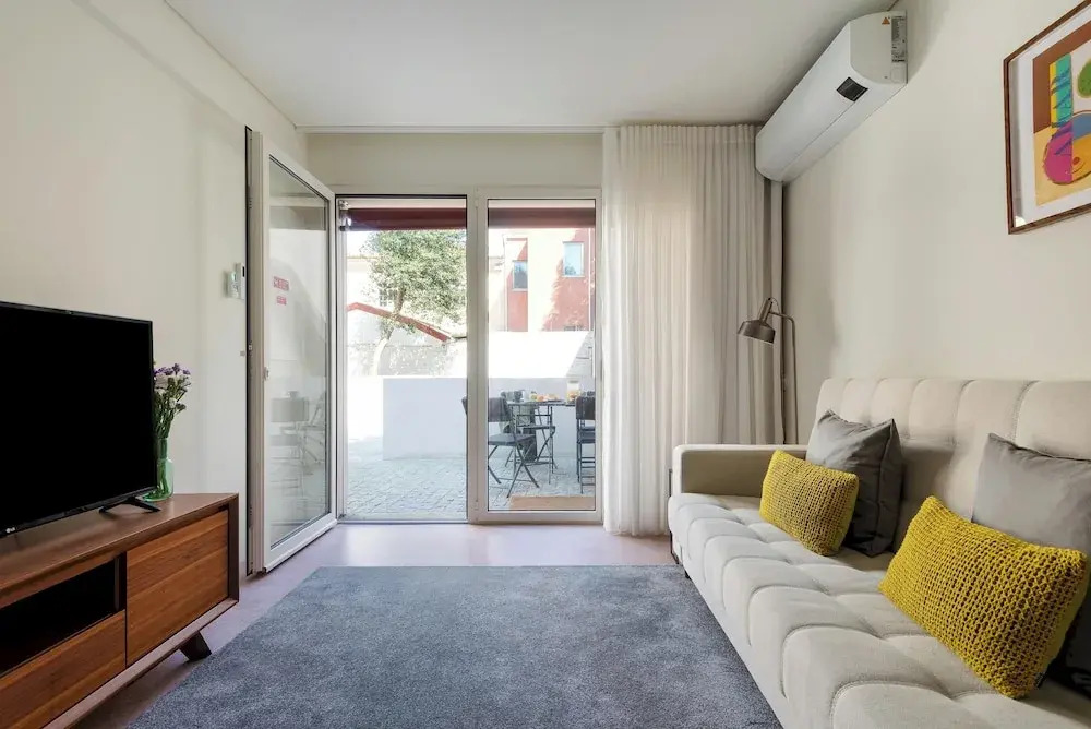 Acm002 Bombarda Homes, Pet Friendly Garden House