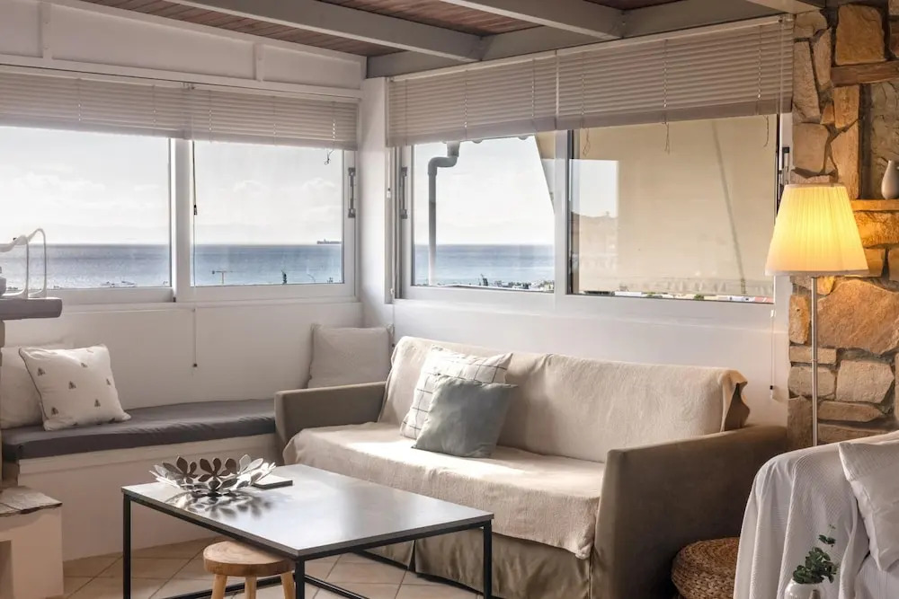 Sunny Loft with a Panoramic View