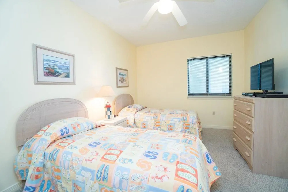 The Palms 202 Apartment 3