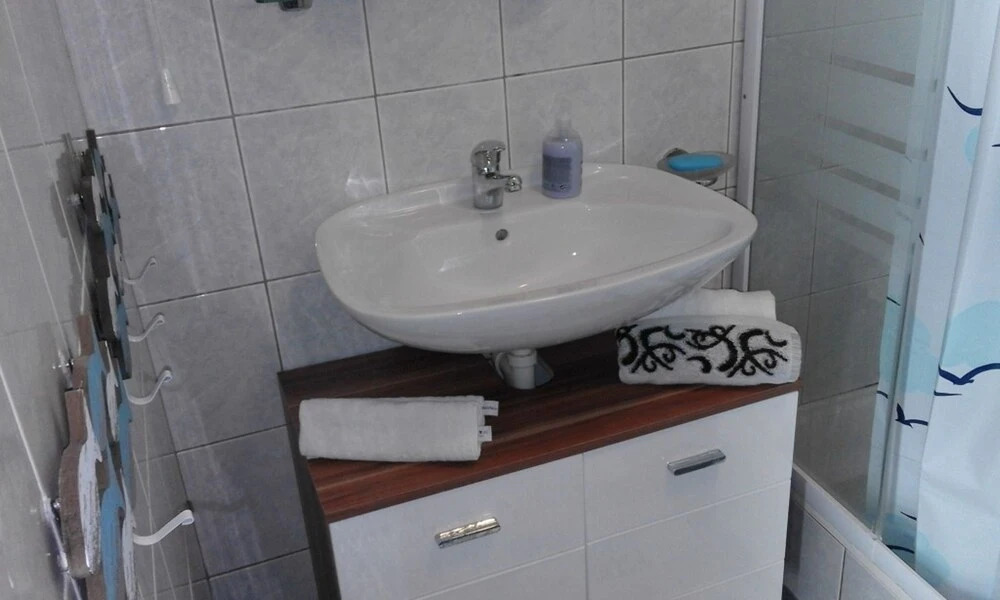 Apartment With 2 Bedrooms in Bol, With Wonderful sea View, Enclosed Ga
