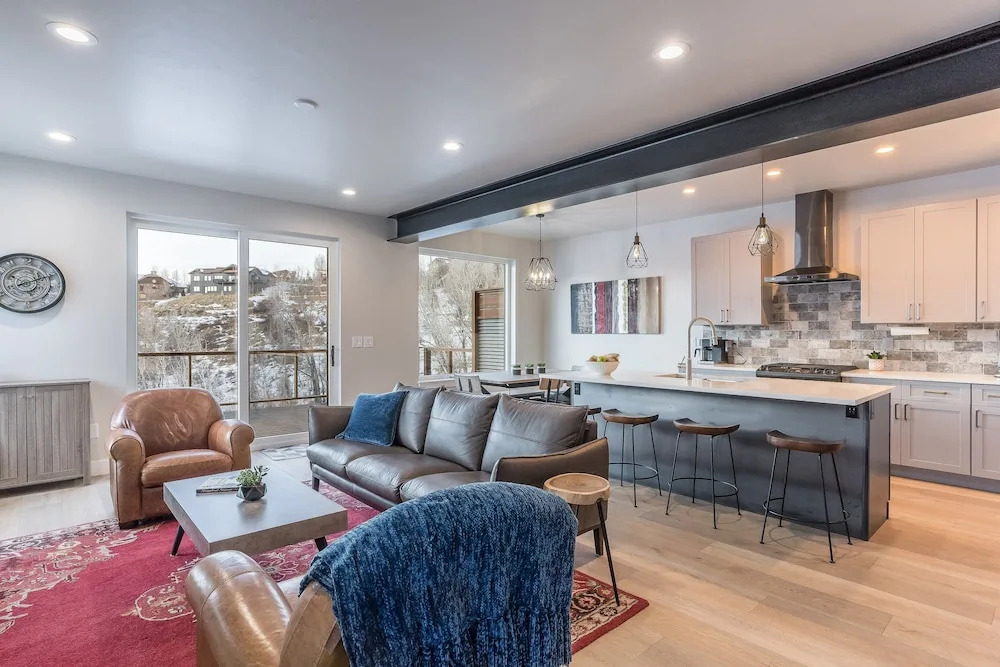 845 Mill Run Court 5 Bedroom Home by RedAwning