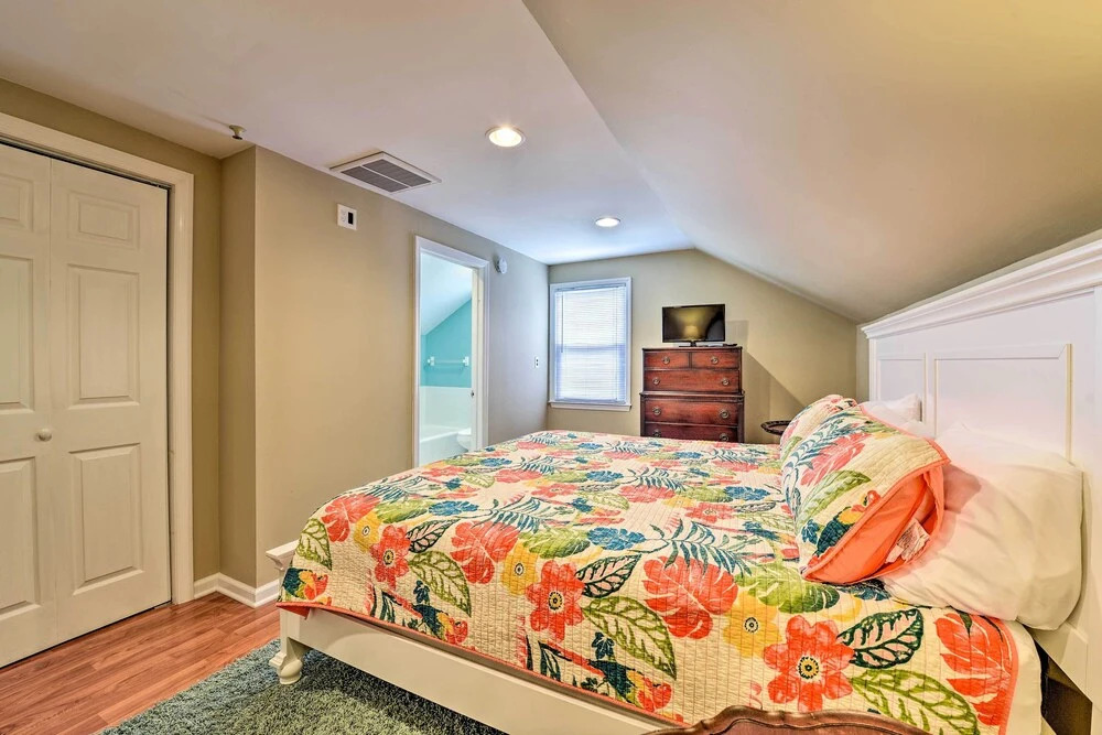 Oceanside Beach House in Pvt Beach Community!