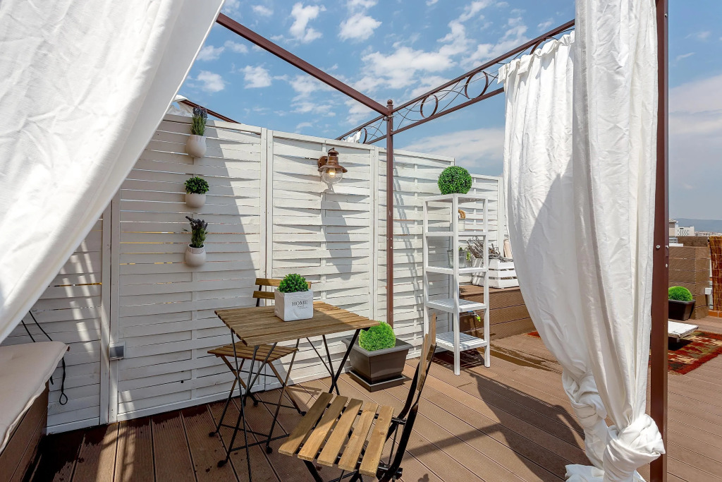 1 Bedroom Penthouse Vintage Suites With Terrace - Hoa 42149