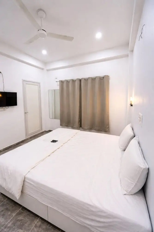 Hotel O FOURTEEN