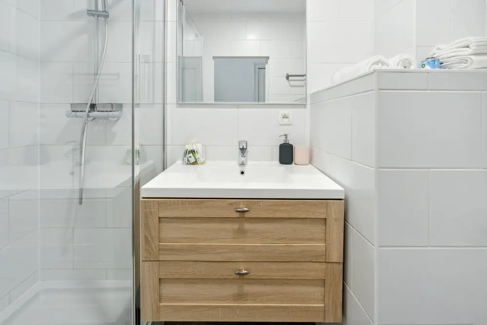 Apartment in Brussels, Degroux by Homenhancement SA