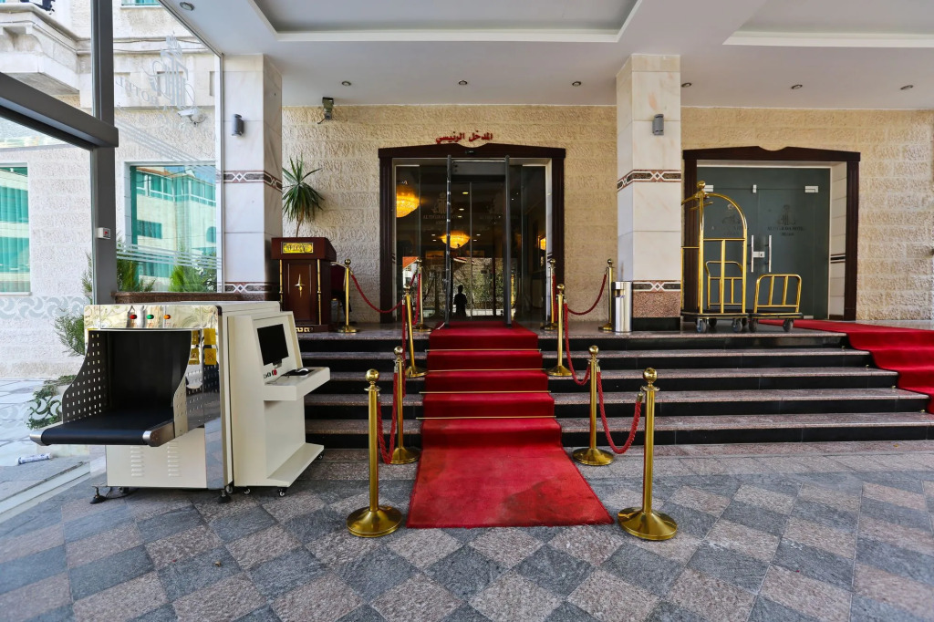 Al Thuraya Hotel