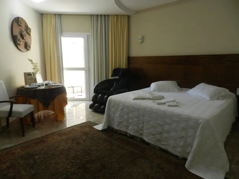 Paradise Inn Hotel e Lazer