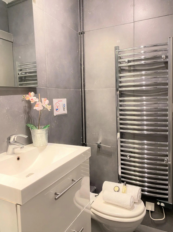 827 - Champ de Mars - Appartement parisien