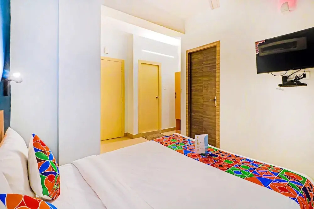 OYO 78582 SilverKey Hotel Mayfair Tower