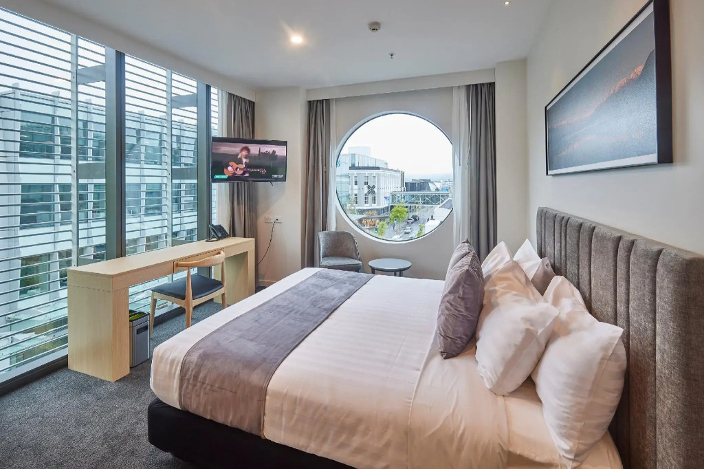 Christchurch City Hotel