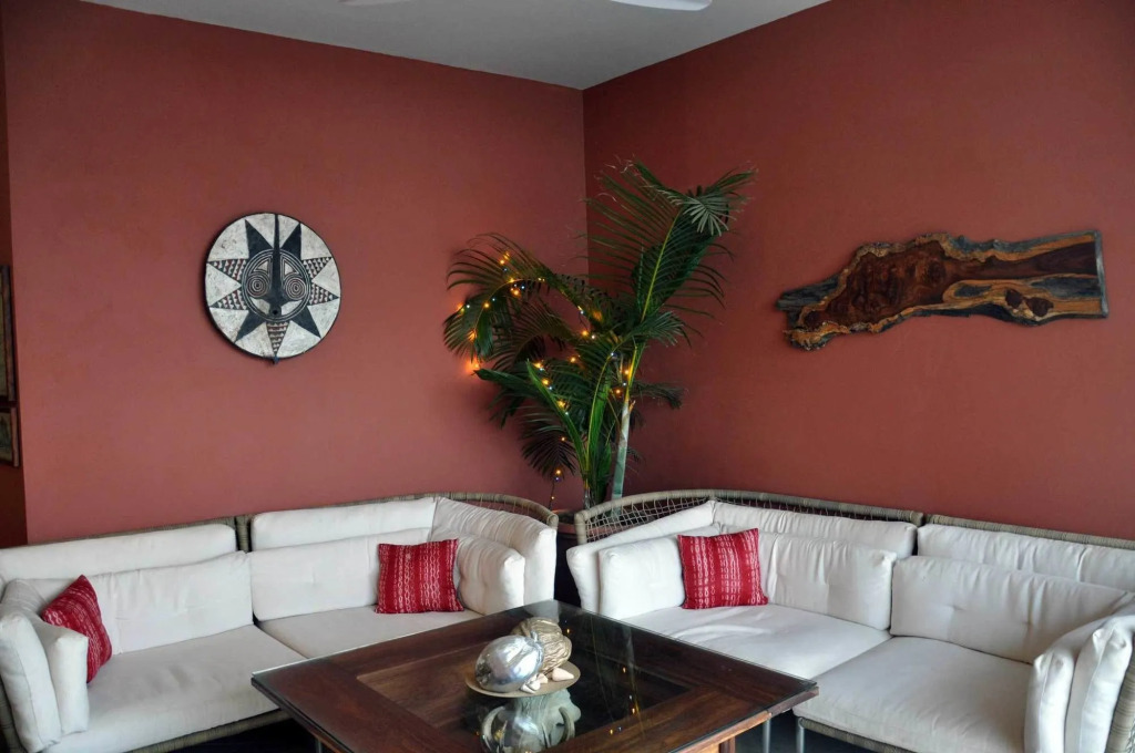 Leos Beach Hotel