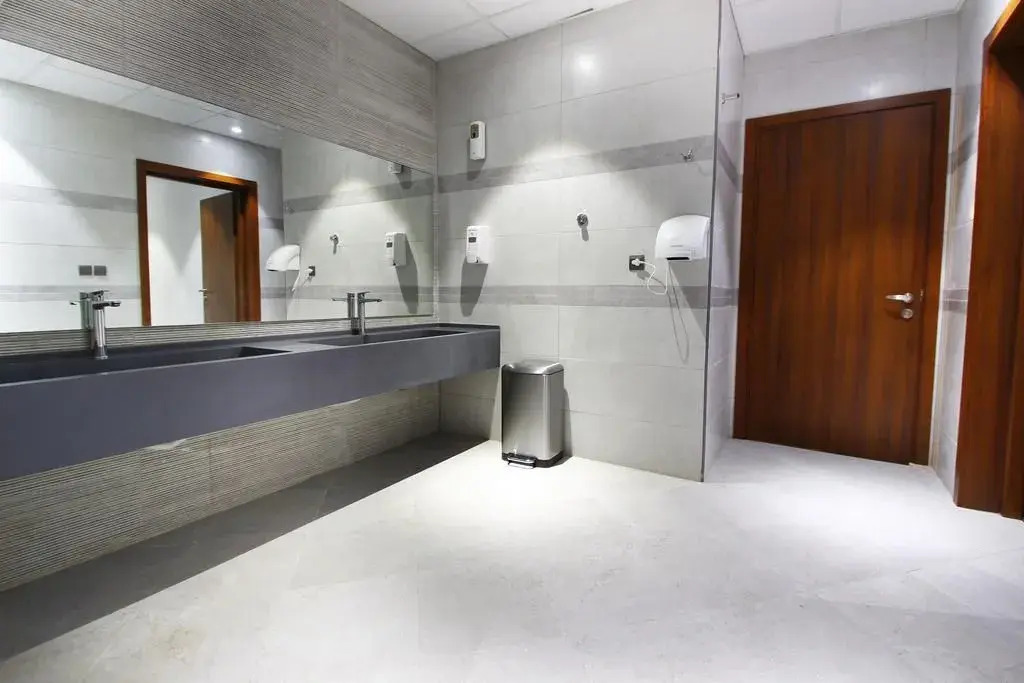 Diwan Residence Hotel Alnaeem