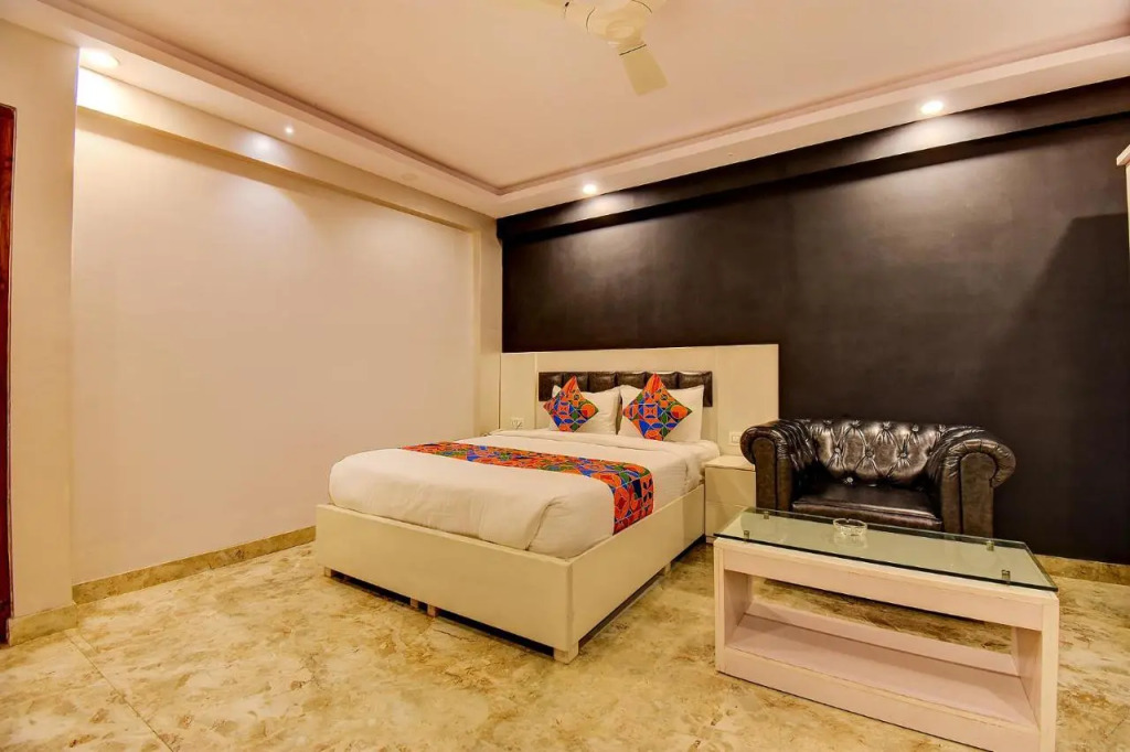 FabHotel Cozzy Inn - Jayanagar