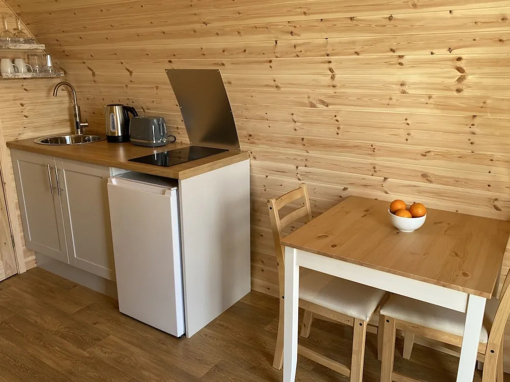 Kirkapol Beach Pod Sleeps 2 with Views