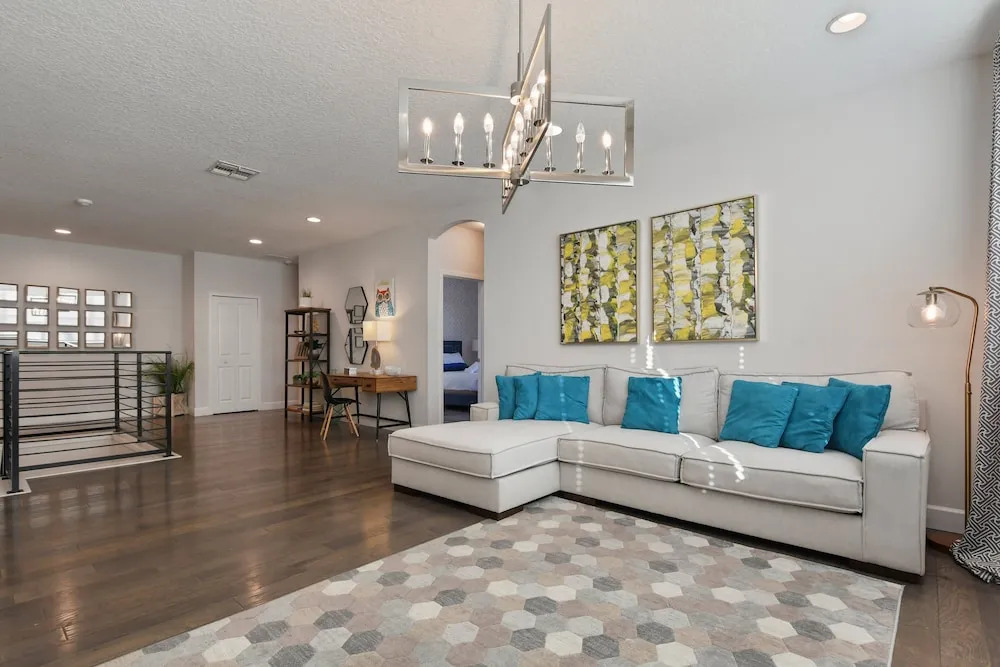 Elegant Home with Pool & Spa, Close to Disney