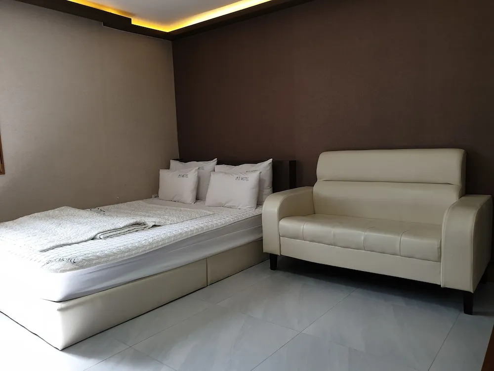 Queens Motel Jinju