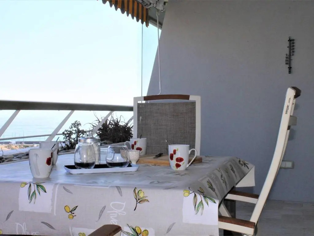 Appartement Villeneuve-Loubet, 3 pièces, 4 personnes - FR-1-252A-72