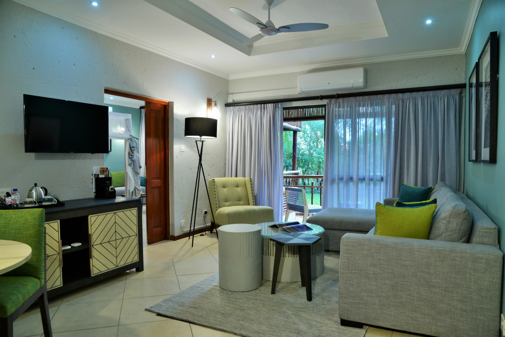 Cresta Mowana Safari Resort & Spa