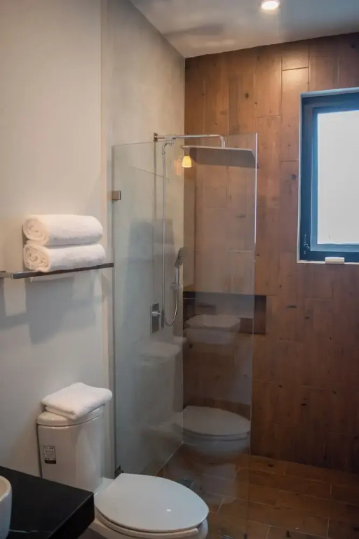 EOS Suites