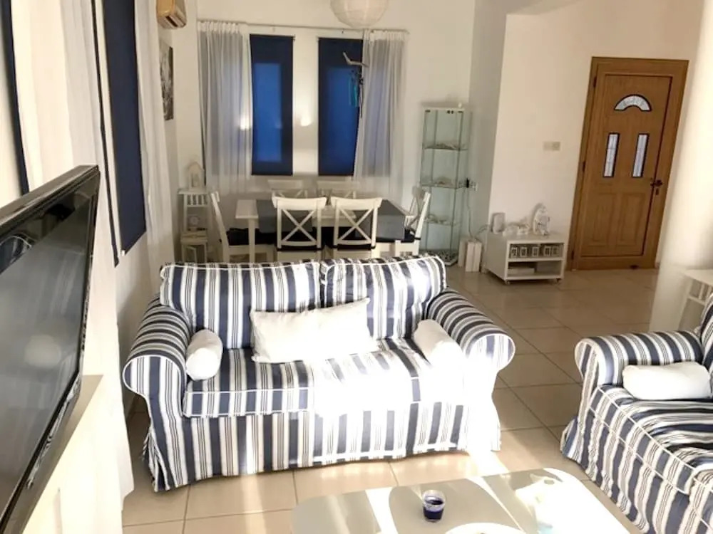 House With 3 Bedrooms in Argaka, With Wonderful sea View, Private Pool
