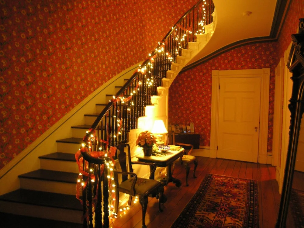 Delano Homestead Bed and Breakfast