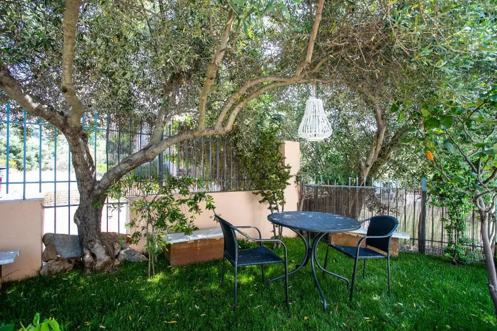 Anavyssos 1 bedrm 4 prs flat 5min walk from Beach