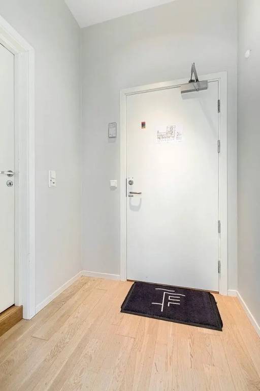 Central 1 Bedroom Apartment