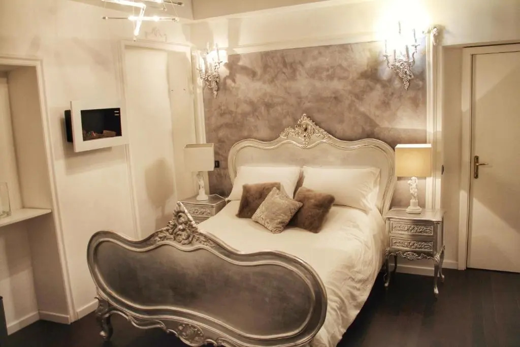 D.R.Rome Spanish Luxury Suites