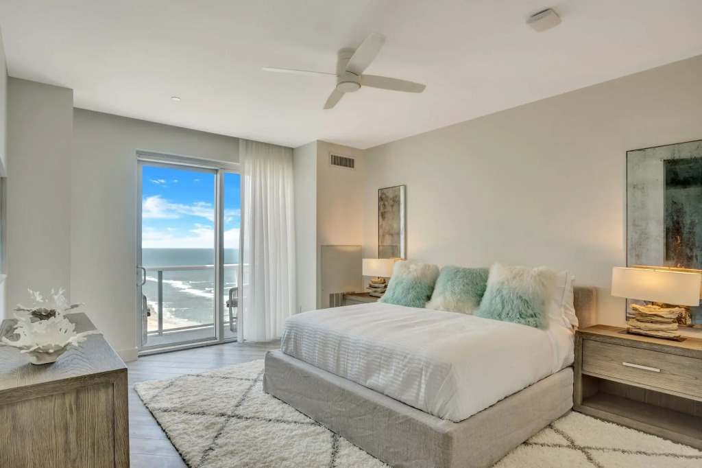 Daytona Grande Oceanfront Resort