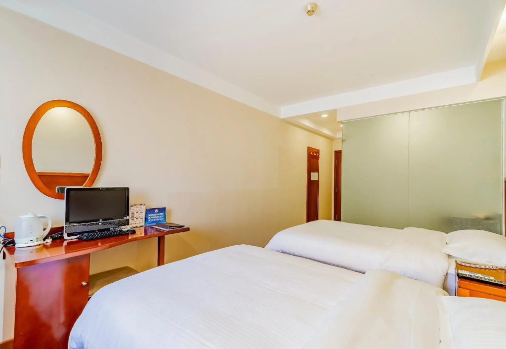 GreenTree Inn Beijing Guangmingqiao Express Apartment Hotel