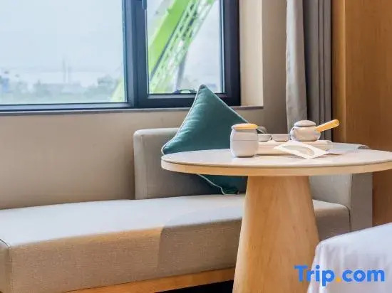 JI Hotel (Urumqi Midong)