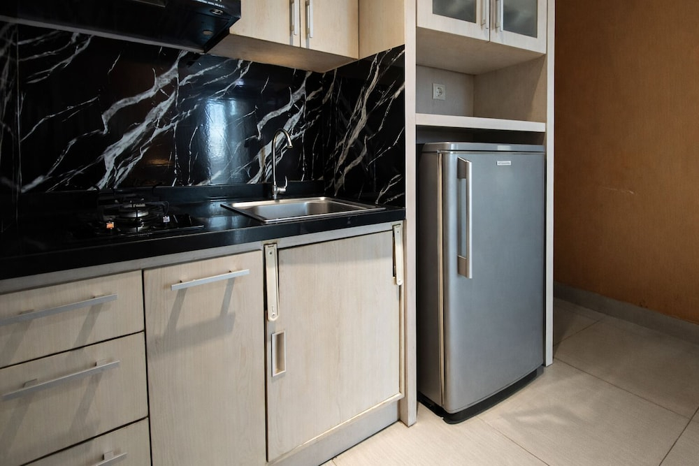 Neat 2Br For 3 Pax At Tamansari Papilio Apartment