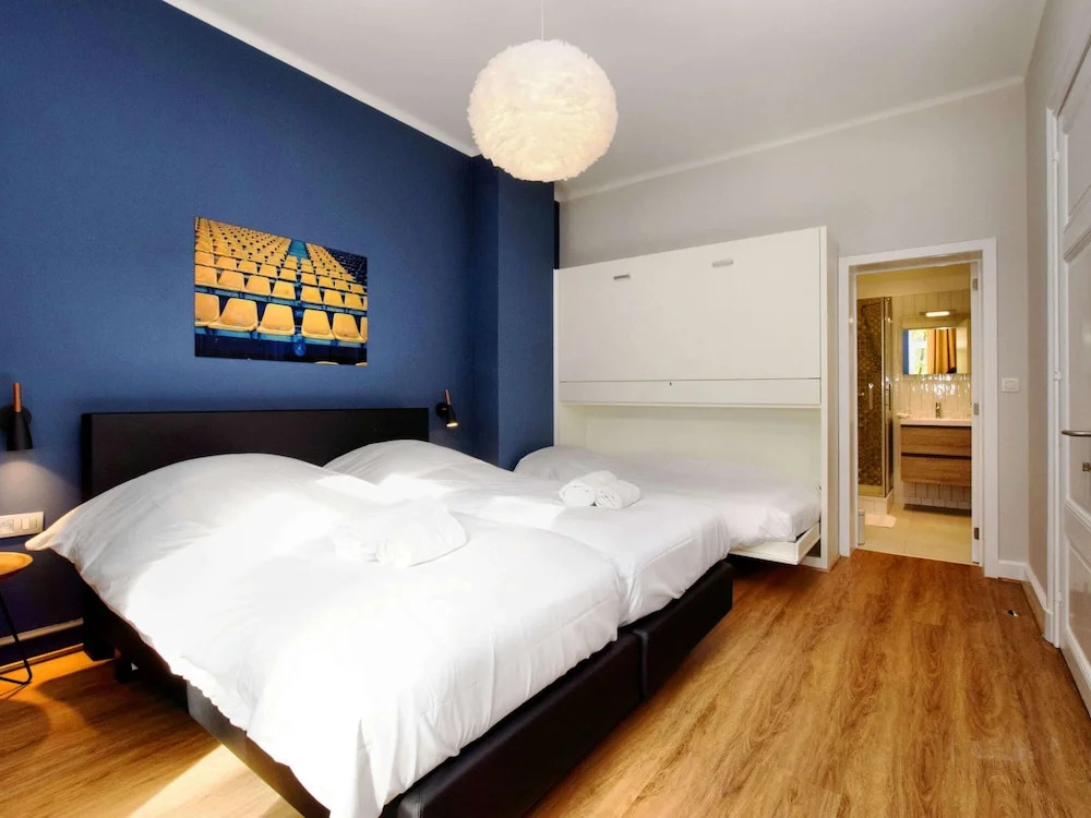 Affluent Holiday Home in Spa with Hot Tub, Garden, Sauna
