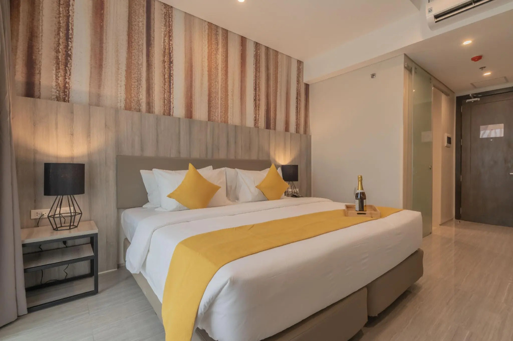 Bayfront Hotel Cebu Capitol Site
