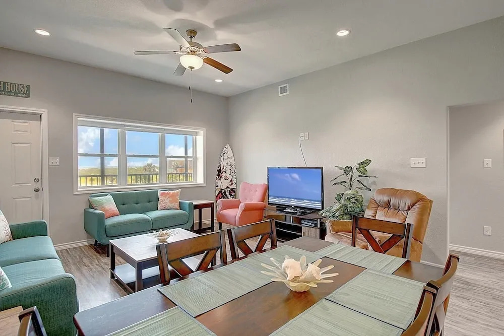 Island 46 3 Bedroom Condo