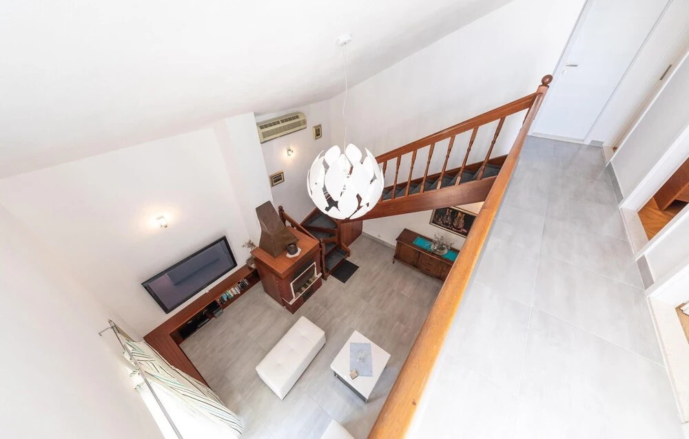 Stunning Home in Okrug Gornji With 4 Bedrooms, Wifi and Outdoor Swimming Pool