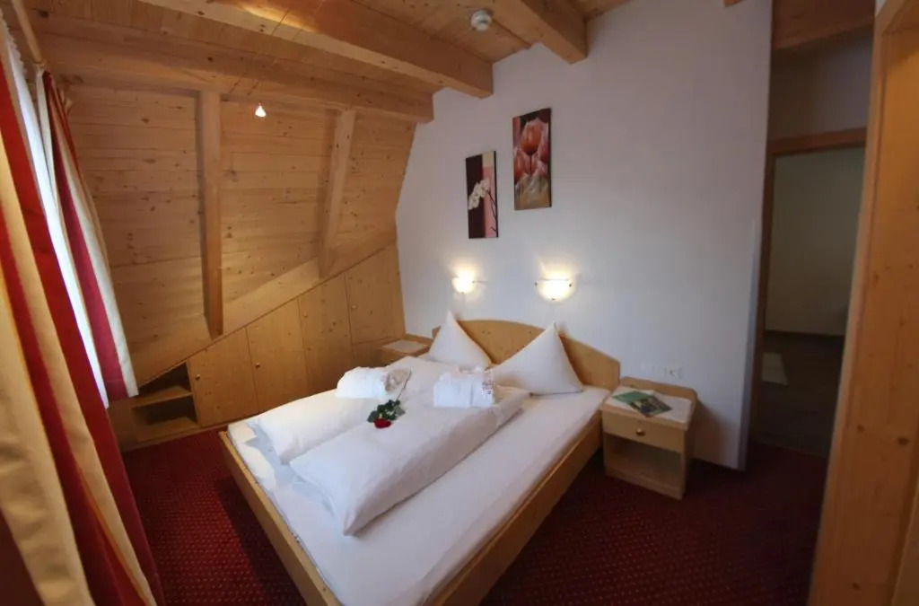 Alpenpension Elferblick- Zimmer- Appartements- Wellness