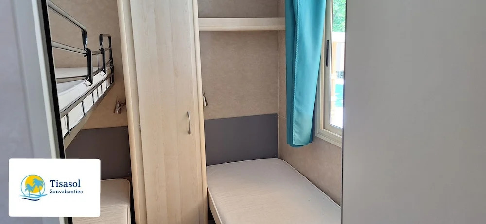 Comfortable Campsite-chalet G10 Tuscany Near sea