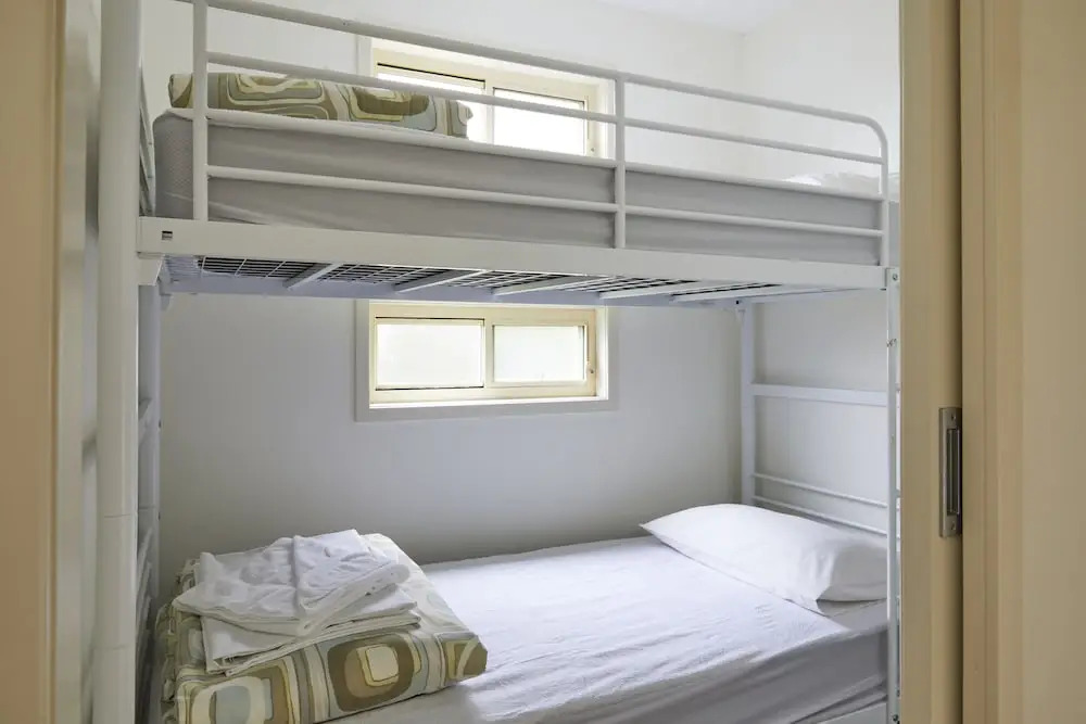 Mystery Bay Cottages