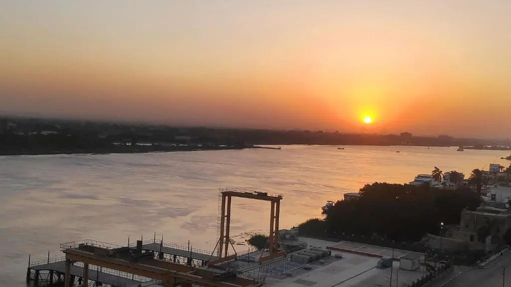 Nile Pyramidal View Apartment