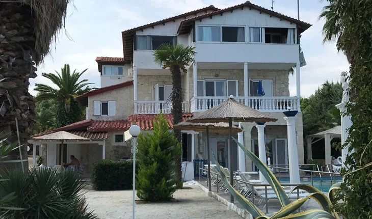 Villa George