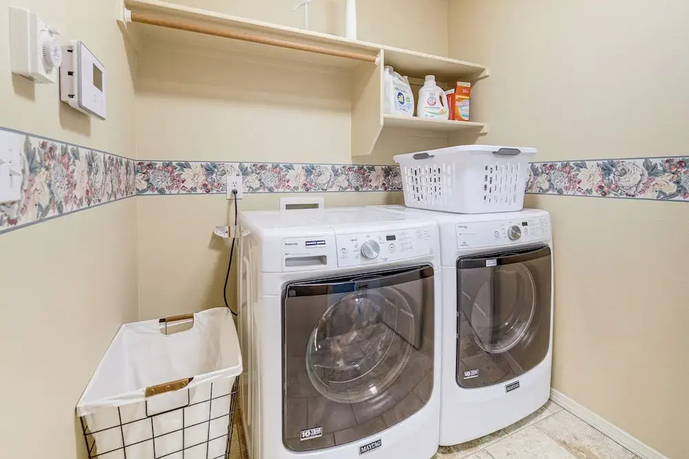 7 Mi to Dtwn: Charming Retreat w/ Yard in Boise