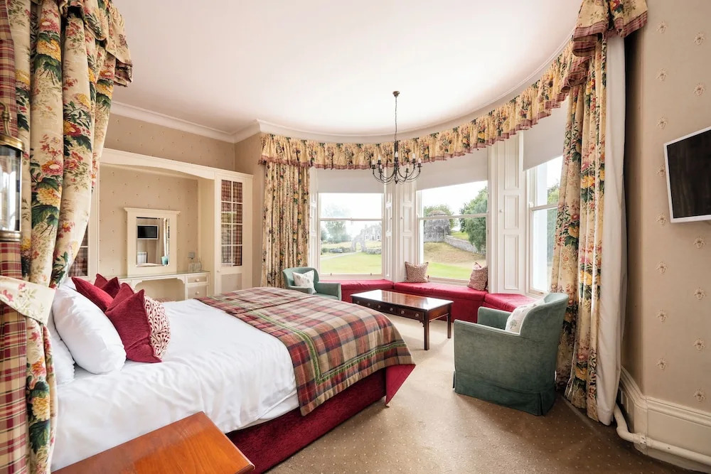 The Open Arms Hotel